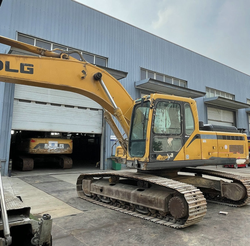 İkinci El SDLG E6250F Hafriyat Büyük Yürüyen Merdiven 25t 25 Ton 1.2m3 Kova